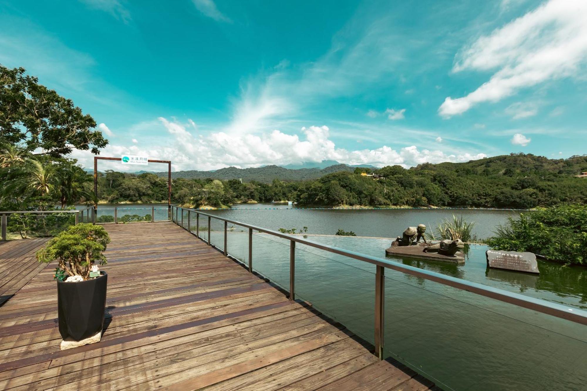 水漾月明度假文旅 Hotel Touwu Bagian luar foto
